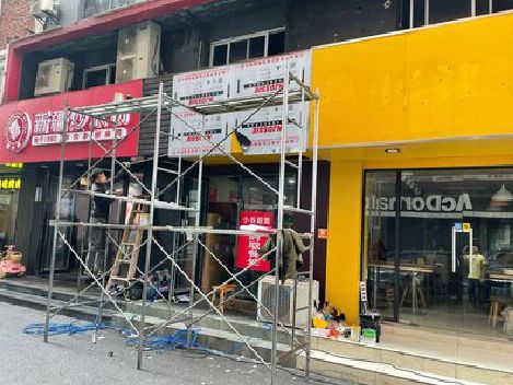 石狮制作广告招牌如何避免它发黄？